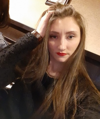 Нина, 25